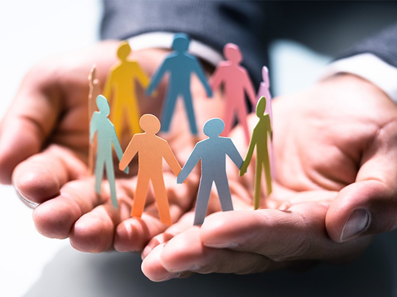 leadership and strategic team management 1280x960